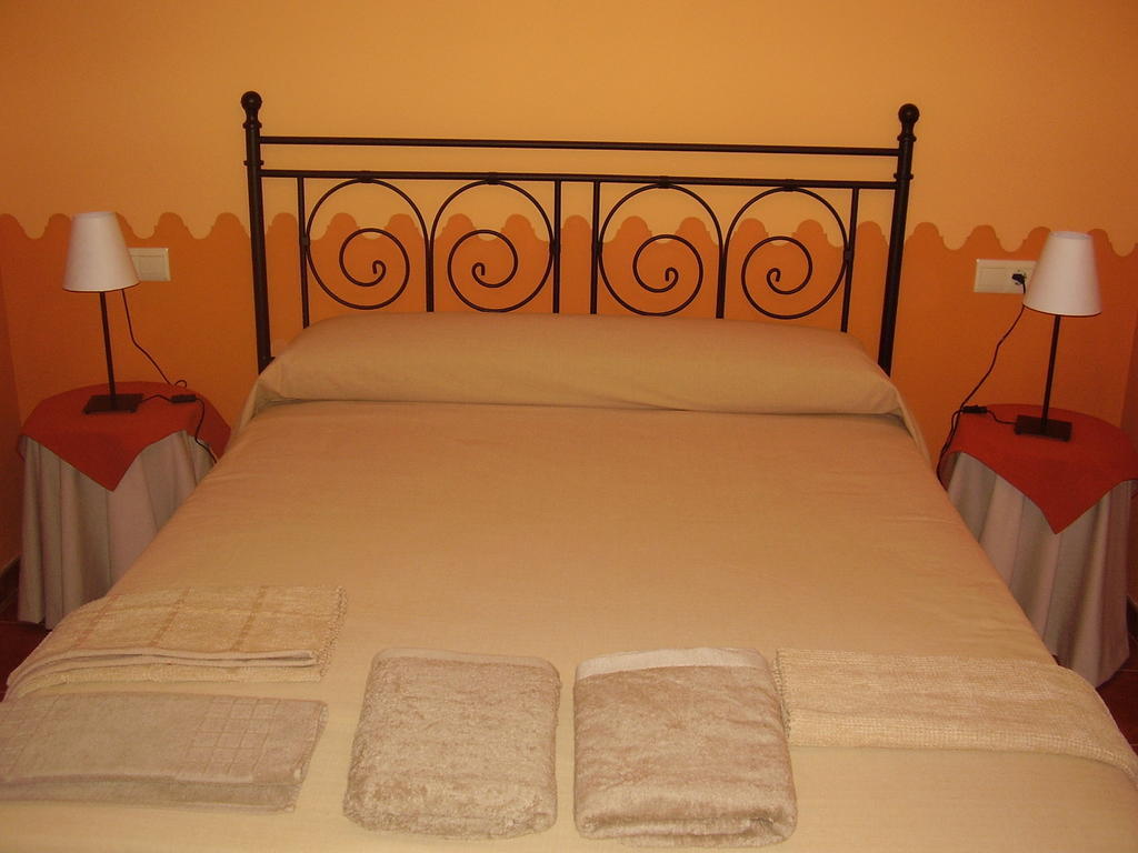Casa De Los Diezmos Alborge Oda fotoğraf