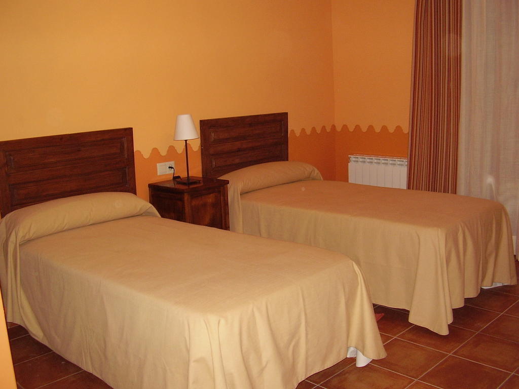 Casa De Los Diezmos Alborge Oda fotoğraf